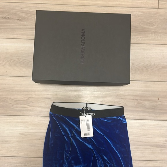 *AUTHENTIC and NEVER WORN* Tom Ford Velvet Leggings/Pants Size Large - Picture 2 of 6